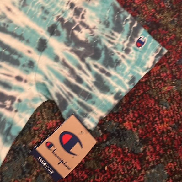 NWT Champion Tie Dye Crop Tee - Large - Picture 4 of 9